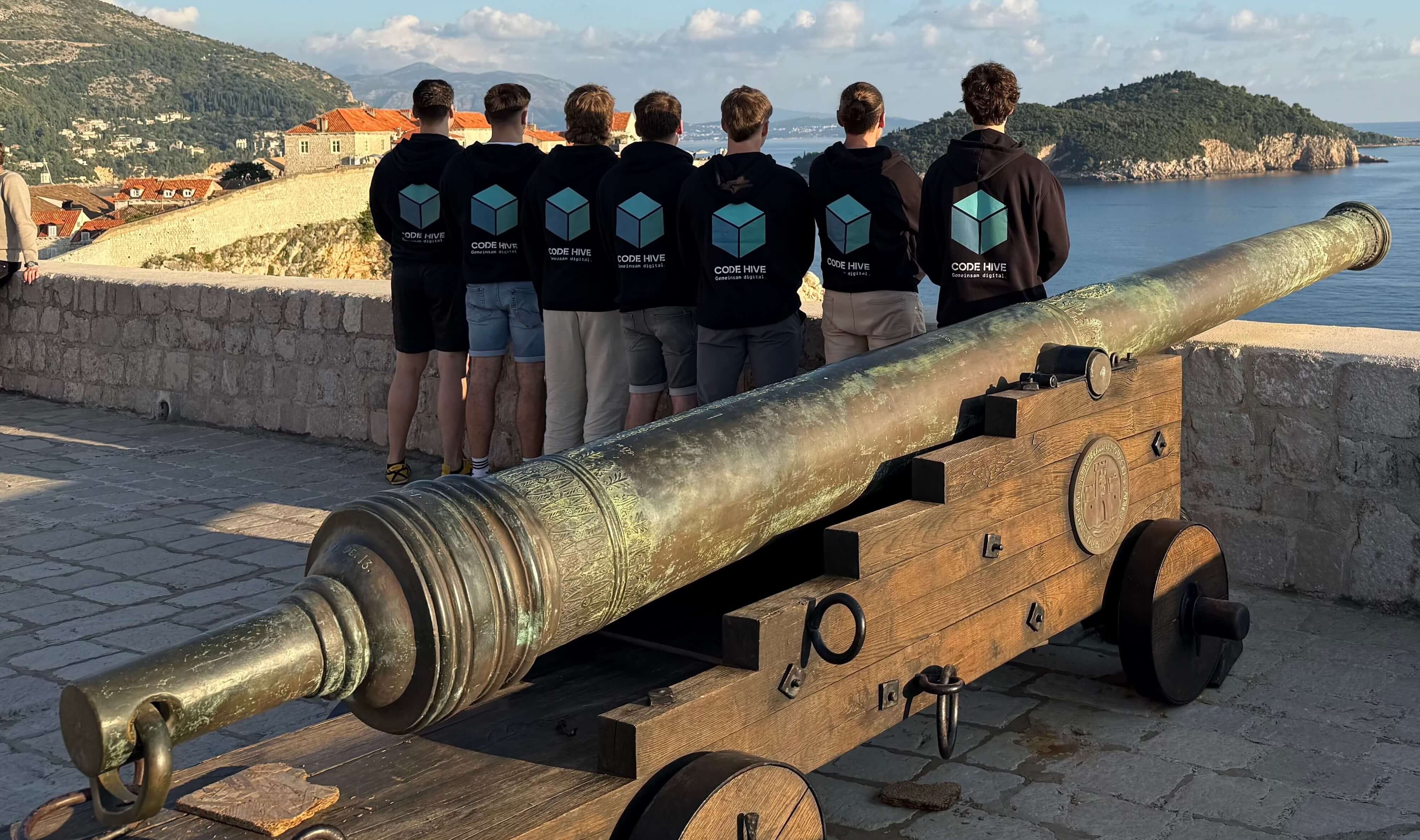 Code Hive GmbH - Team – Basis (schwarzweiß)